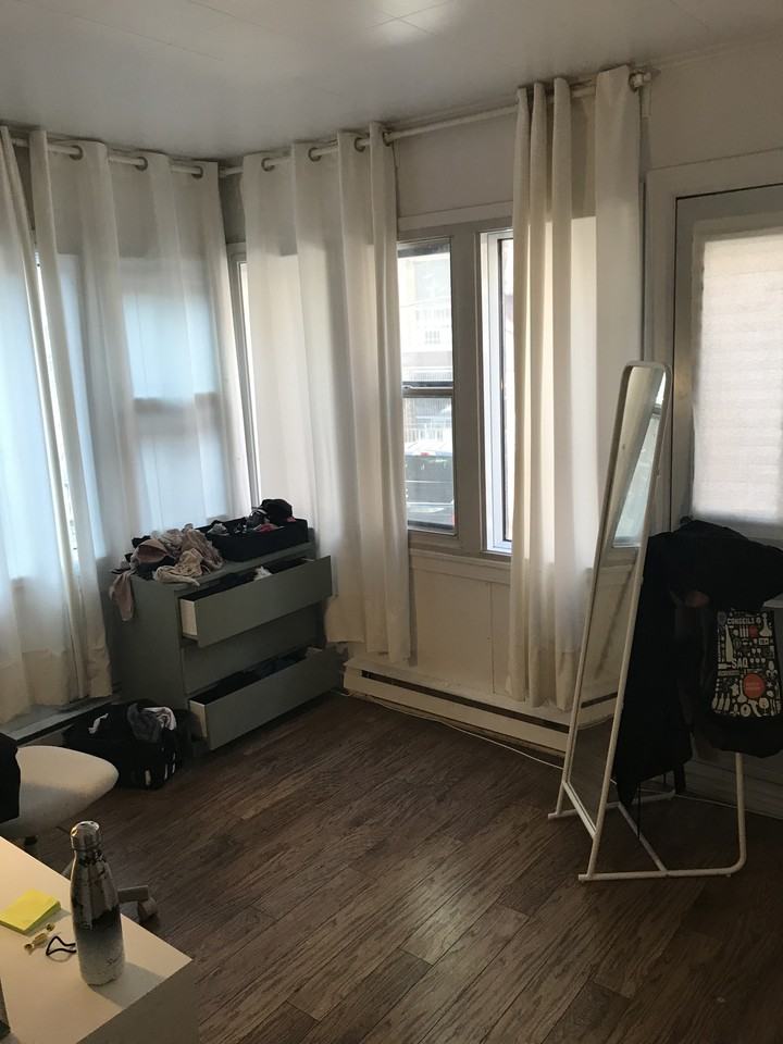 McGill - 2 bedrooms + Den - Near downtow - Photo 6 of 8