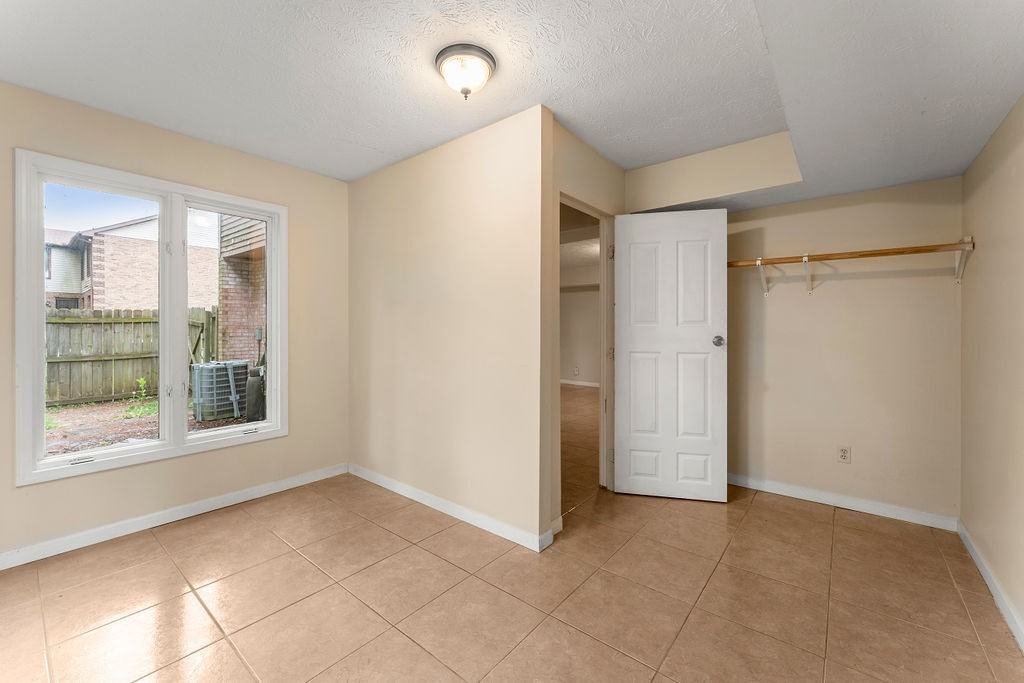 2130 Fairway Ct Se - Photo 2 of 24