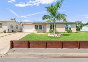 featured image of 221 E Adams St