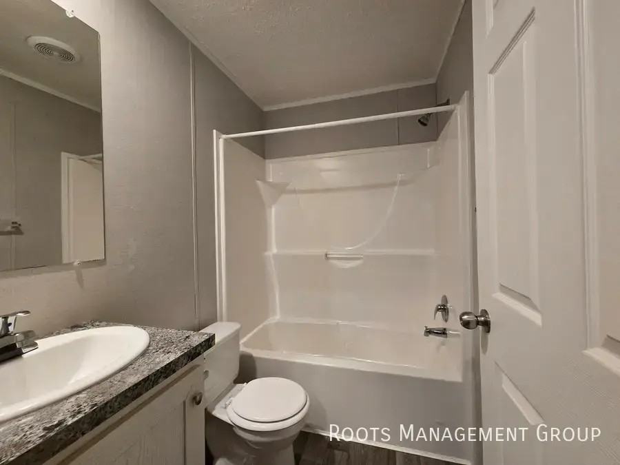45 Eagle Dr #45 - Photo 3 of 10