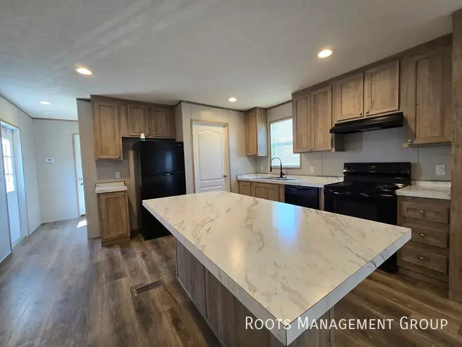 100 Dove Dr #100 - Photo 2 of 15