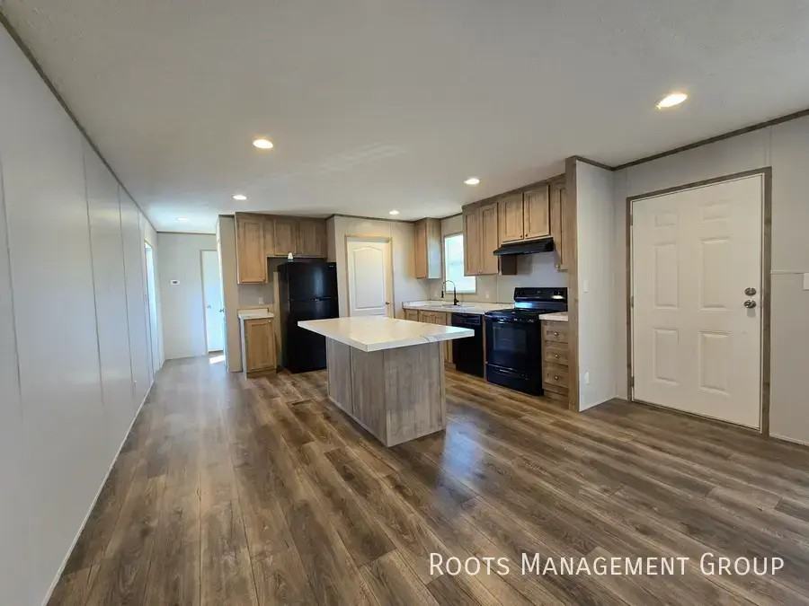 100 Dove Dr #100 - Photo 3 of 15