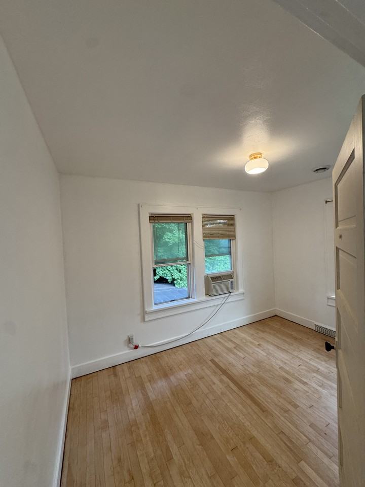 535 S Clay St #2 - Photo 3 of 9