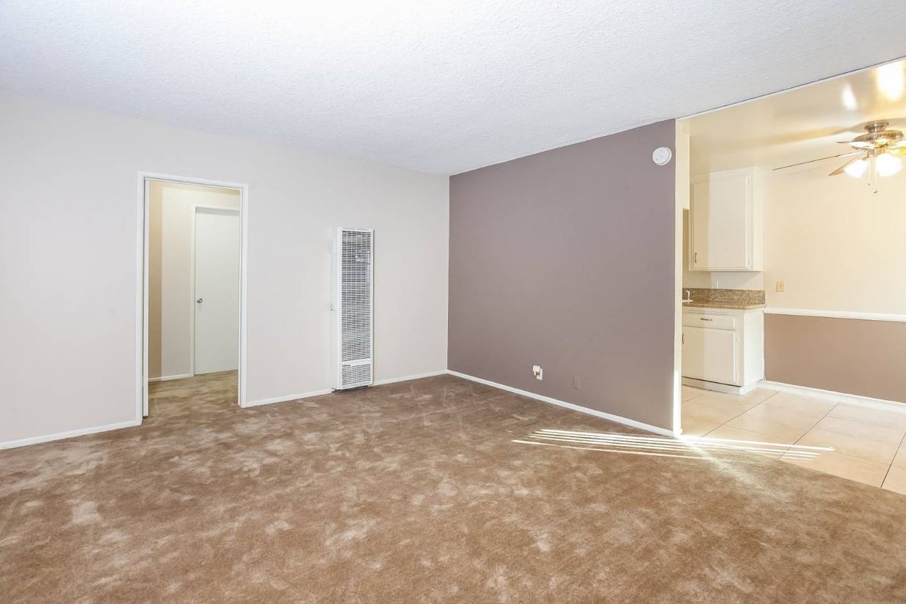 85 N Holliston Ave #3 - Photo 4 of 12