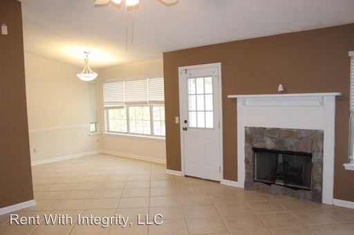 3832 Magellan Ct - Photo 3 of 17