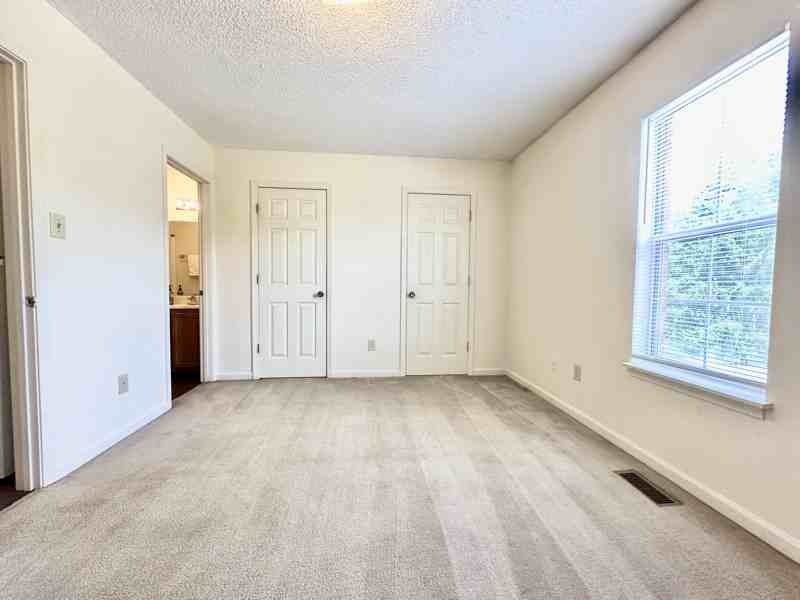 805 Old Gray Station Rd #B - Photo 5 of 10