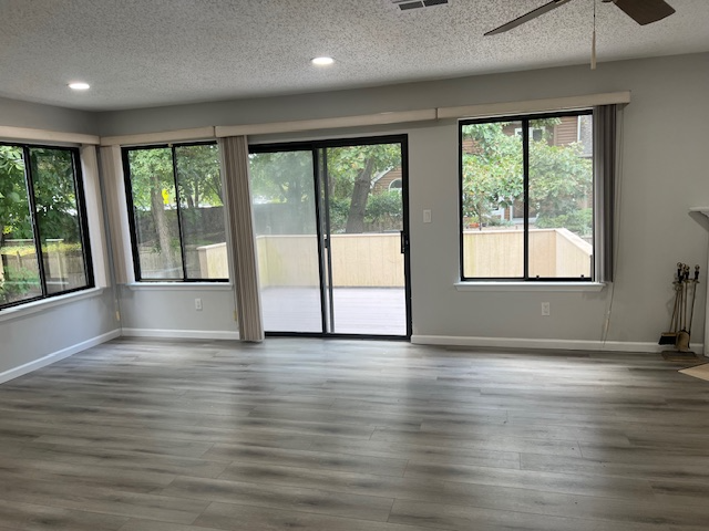 29 Nicole Ter - Photo 4 of 19