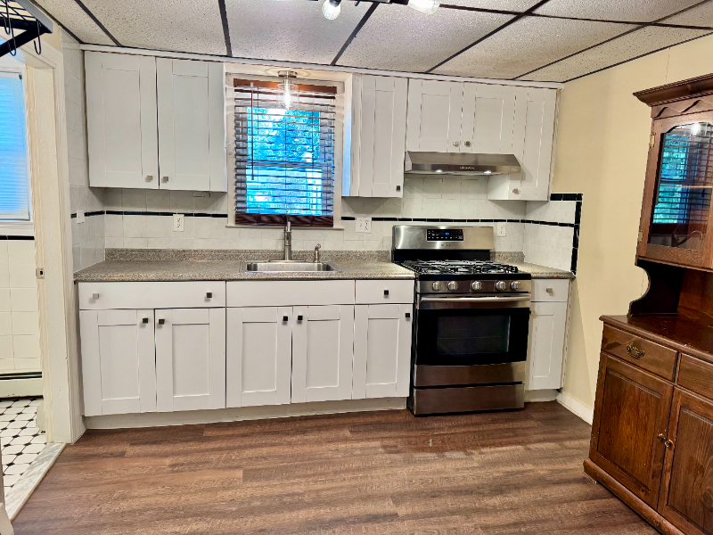 15 Thompson St #1B - Photo 3 of 12