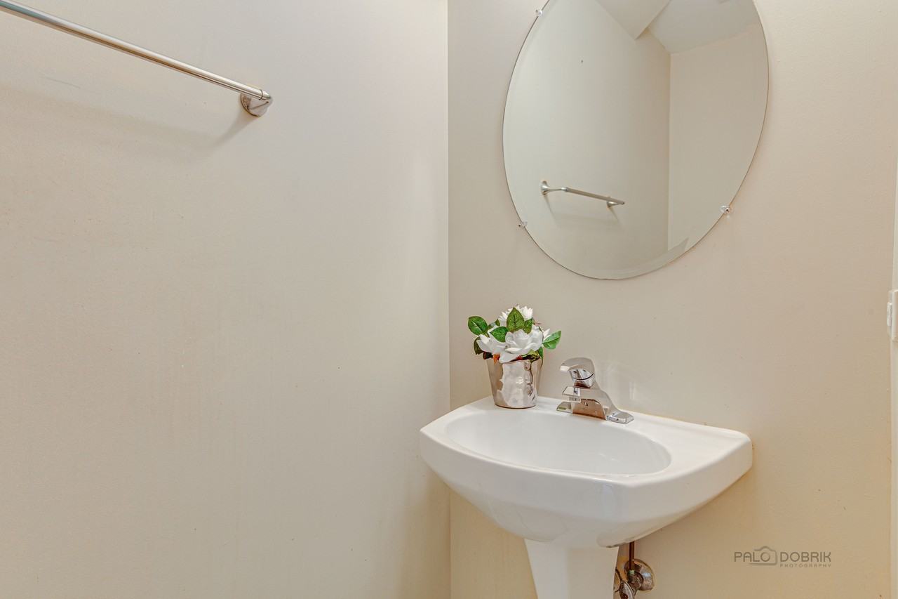 348 Pine Lake Circle - Photo 7 of 11