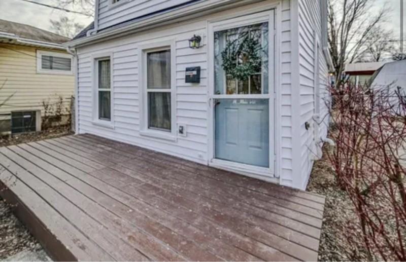 1921 Heath Ave - Photo 3 of 16