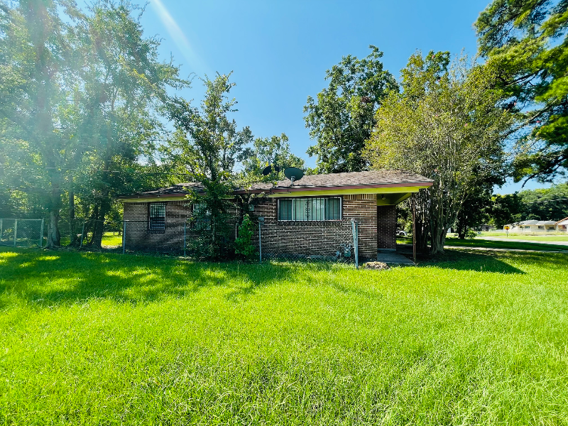 6444 Silverleaf Ave - Photo 2 of 13