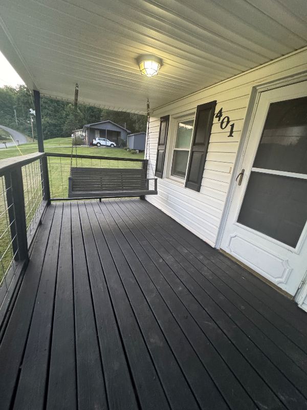 401 Hollingsworth Cir - Photo 2 of 14