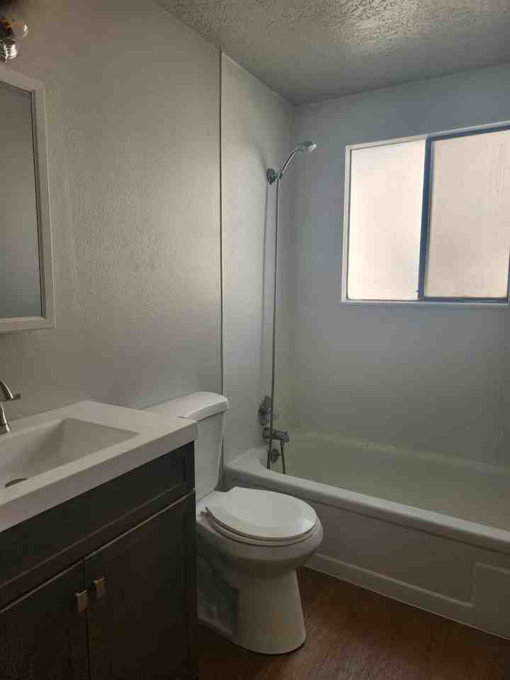 196 Crestview Dr #196 - Photo 3 of 10