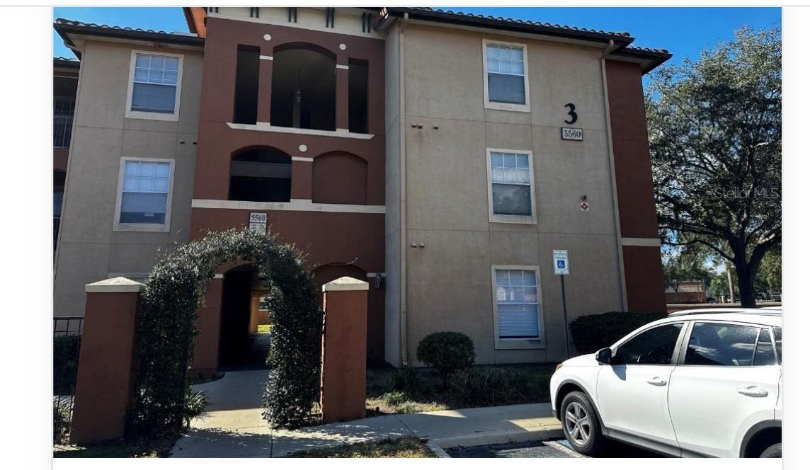 5560 Metrowest Blvd #207 - Photo 2 of 28