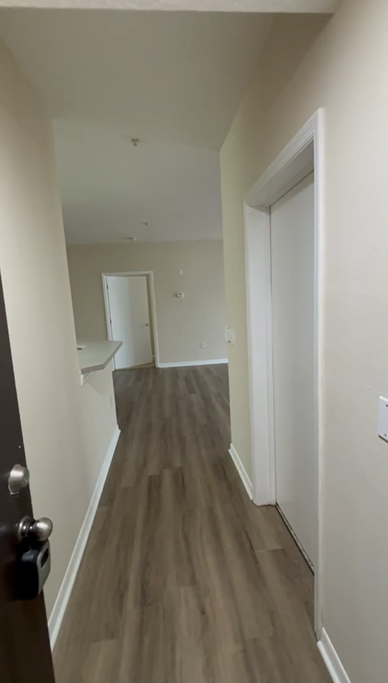 5560 Metrowest Blvd #207 - Photo 3 of 28