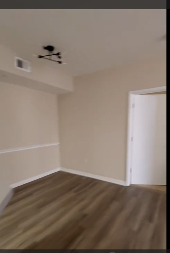 5560 Metrowest Blvd #207 - Photo 6 of 28