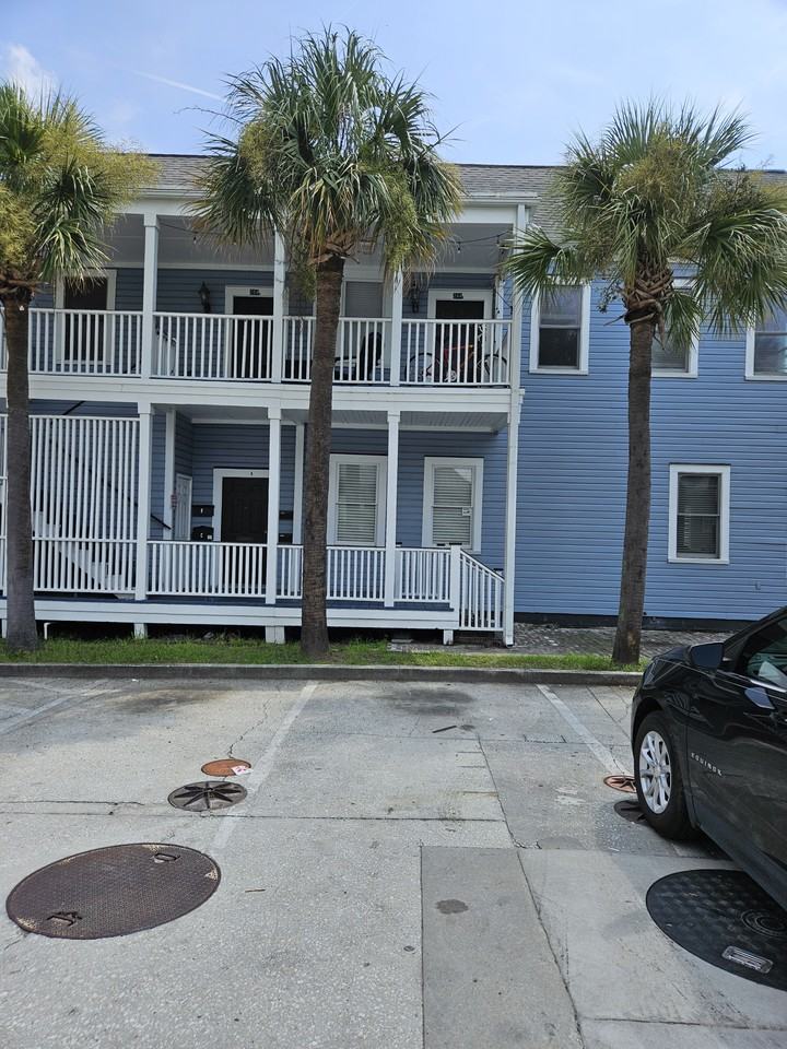 244 Calhoun St #C - Photo 3 of 4