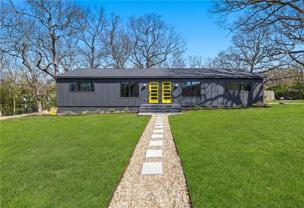 566 E Rebecca St - Photo 1 of 1