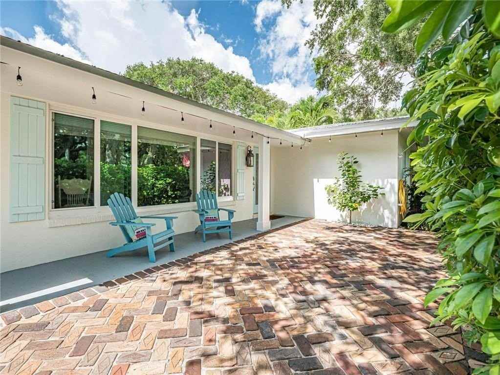 912 Jasmine Ln - Photo 4 of 33