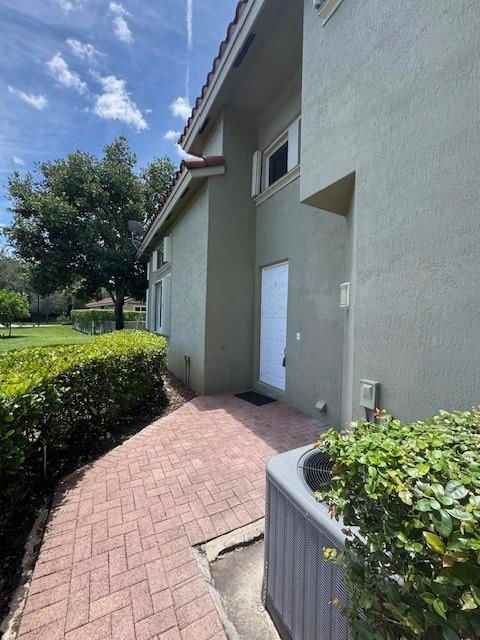 12502 Nw 56th St - Photo 2 of 8