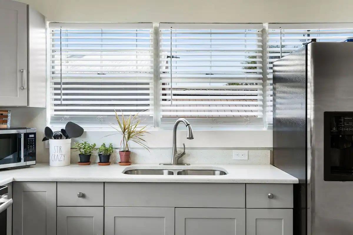 N 36th St - Photo 2 of 6