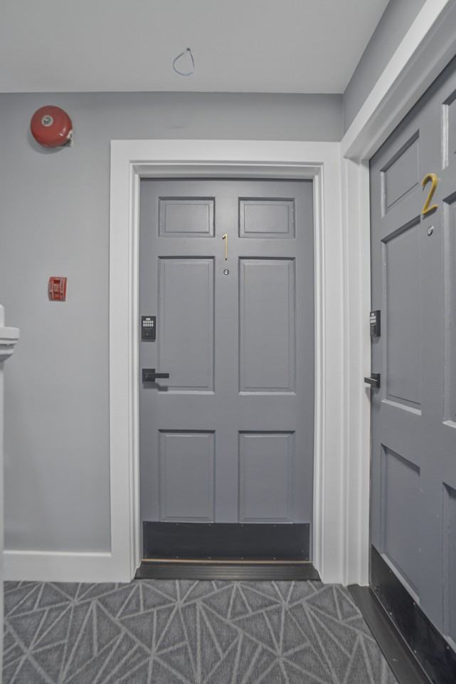 1217 N Kensington St #4 - Photo 5 of 49