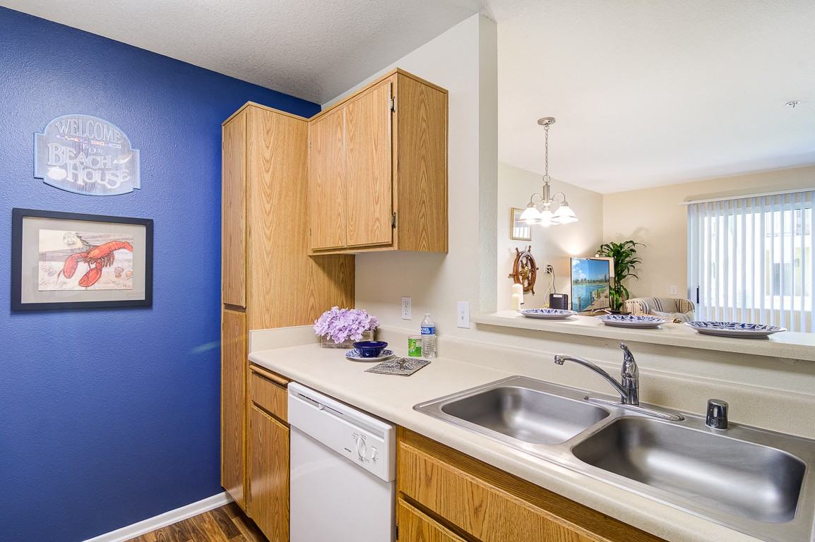 Palm Island - Photo 5 of 50