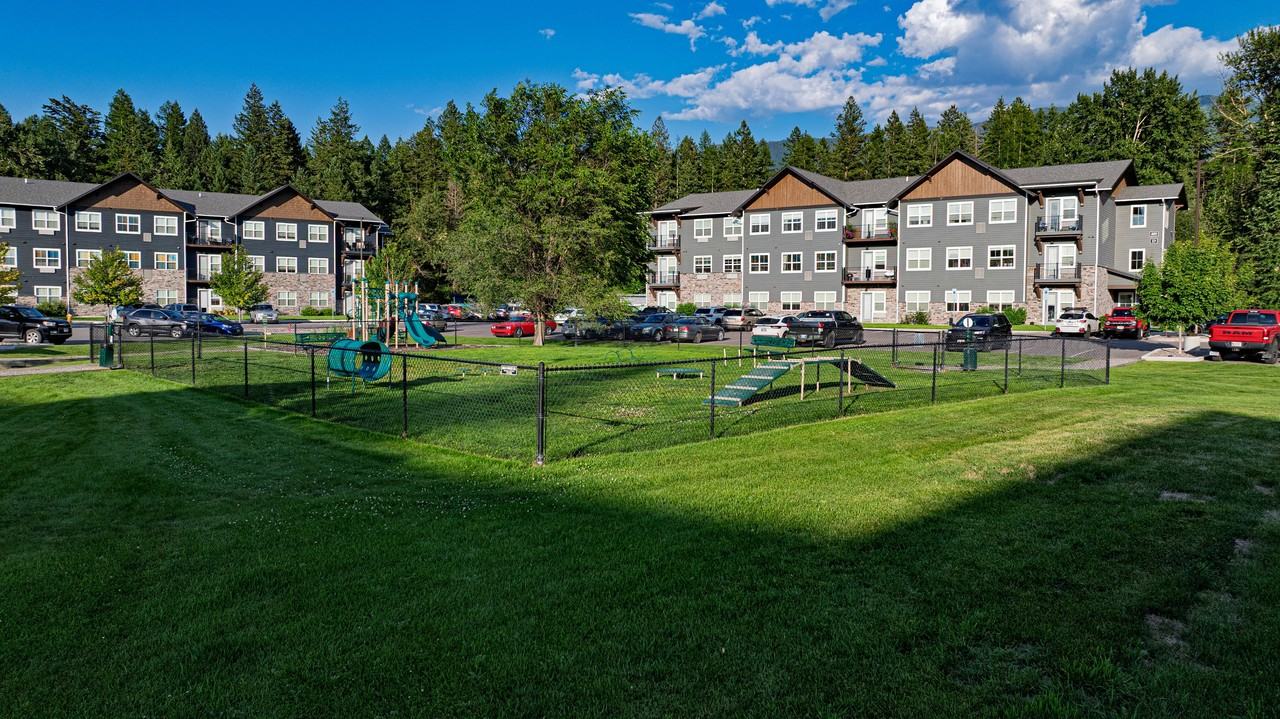 The Highline Apartments - Photo 4 of 33