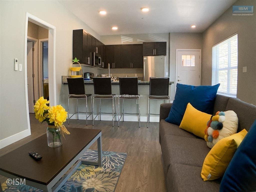 The Edge - Photo 4 of 18