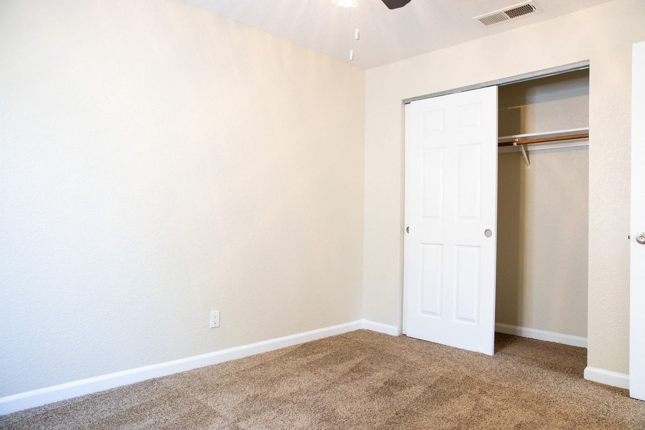 Creekview Homes - Photo 2 of 16