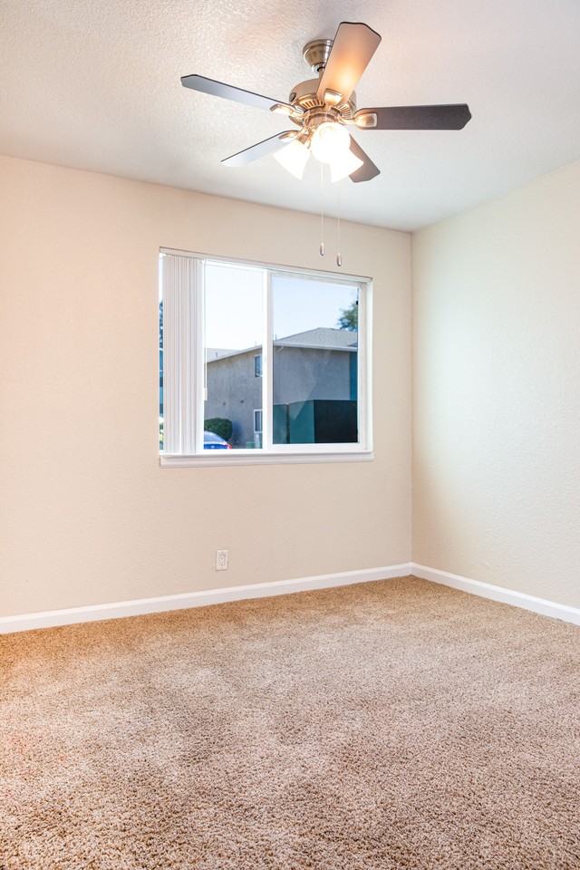 Creekview Homes - Photo 4 of 16