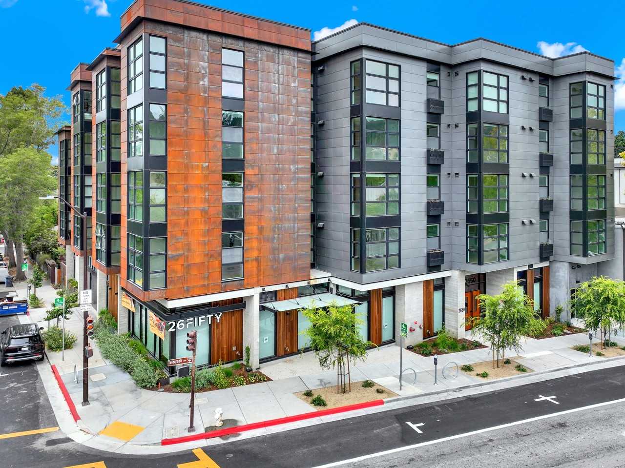 26FIFTY - Photo 4 of 50