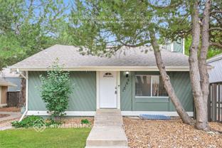 10165 E Peakview Ave - Photo 1 of 1
