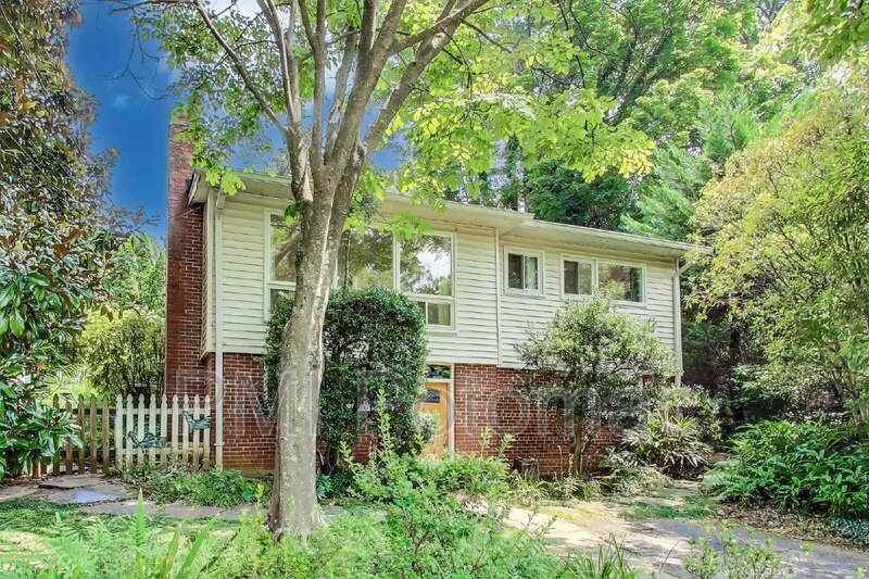 4118 Wexford Ct - Photo 2 of 32