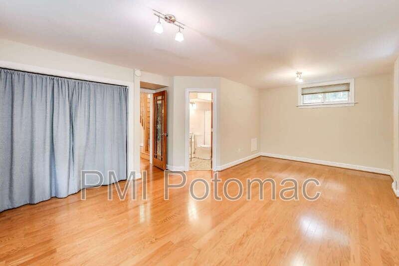 4118 Wexford Ct - Photo 7 of 32