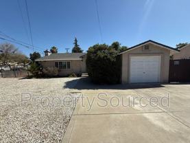 524 E Krell Ln - Photo 1 of 1