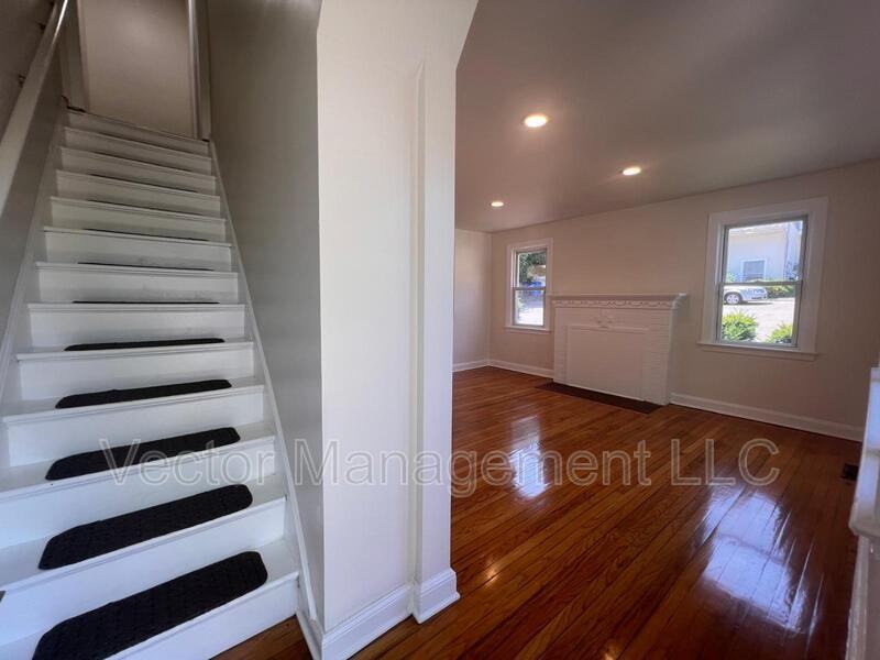 2628 State St - Photo 2 of 19