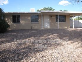 7631 E Apple Tree Dr - Photo 1 of 1