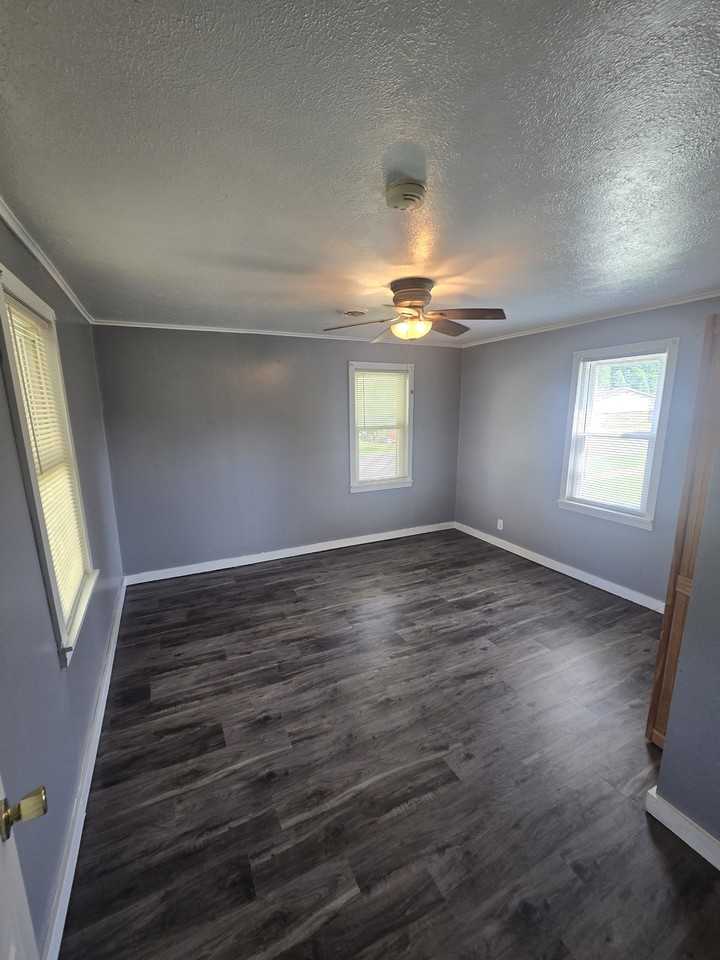 111 South Water Street - Photo 3 of 8