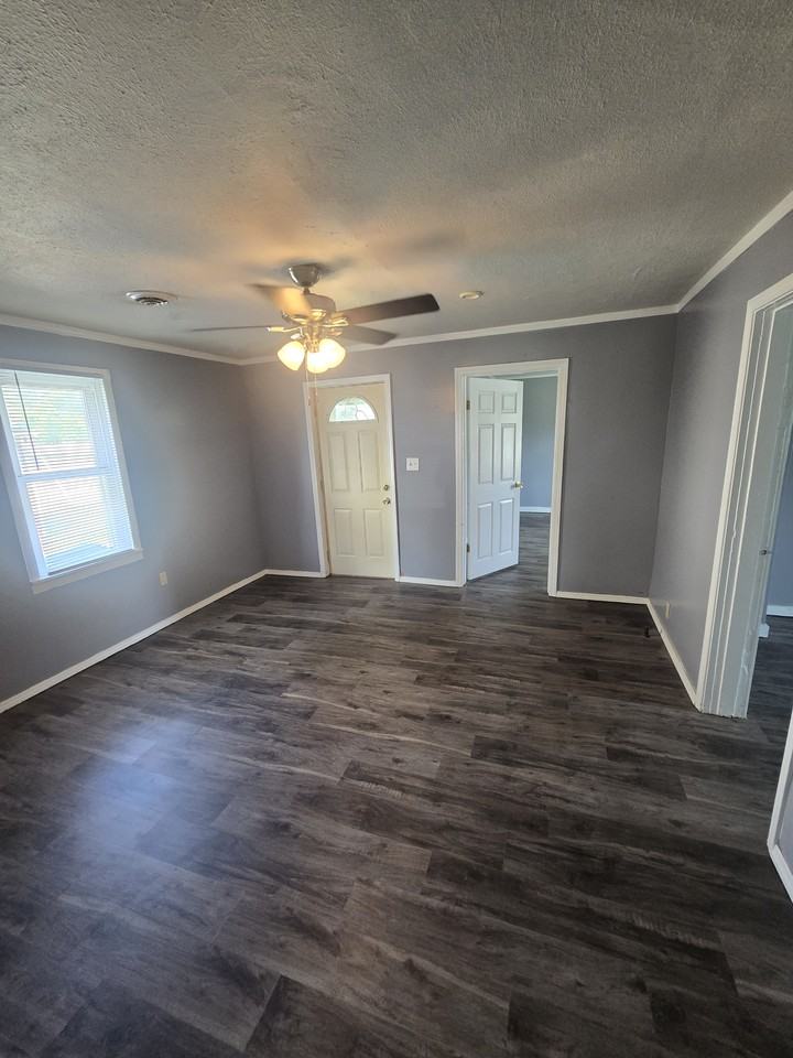 111 South Water Street - Photo 2 of 8