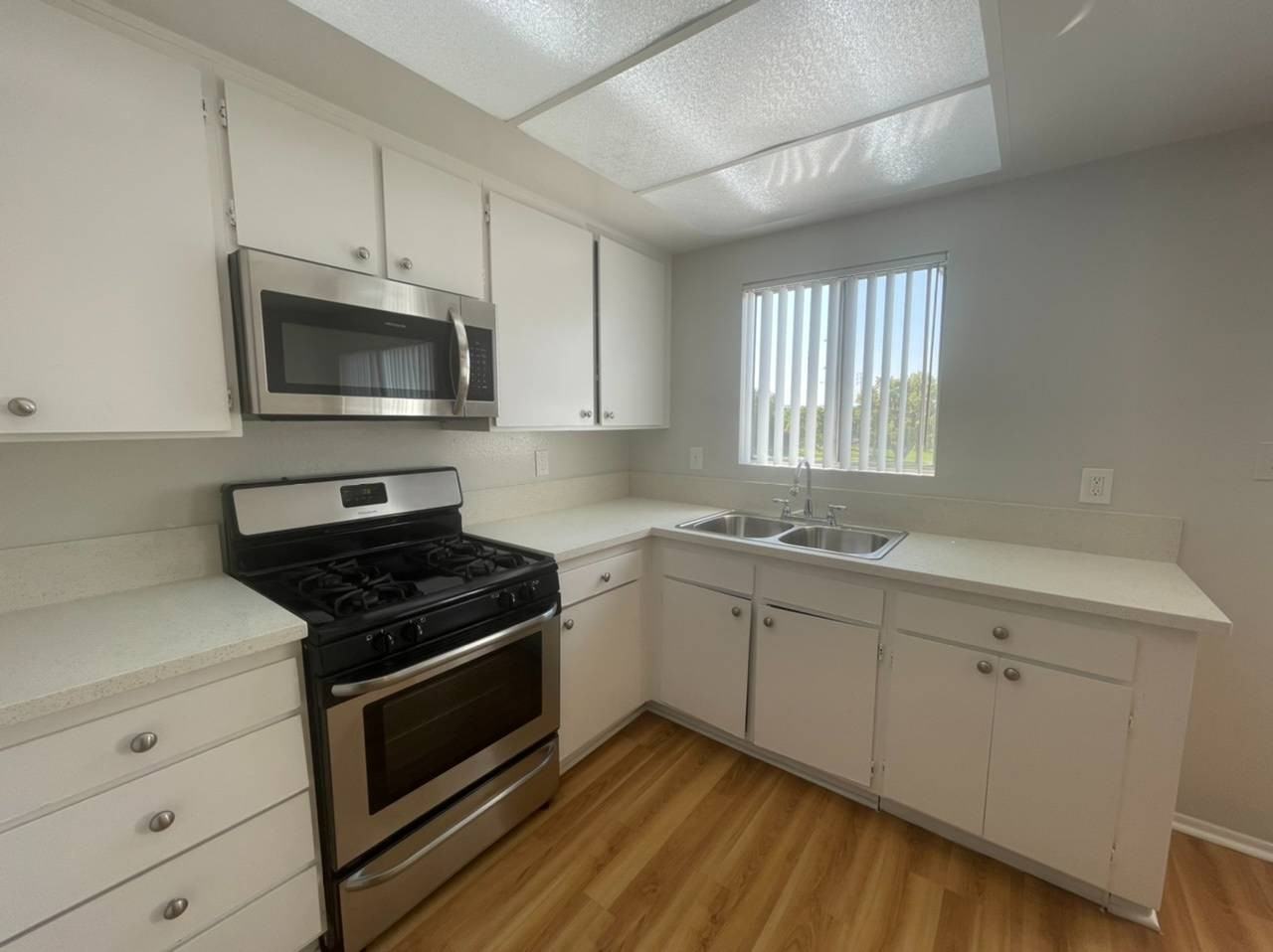 3108 Vineland Ave #223 - Photo 5 of 11