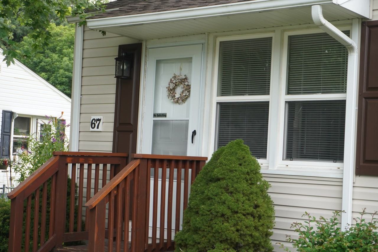 67 Swan St #NA - Photo 3 of 33