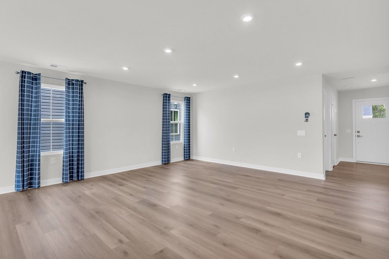 1127 Middle Crest Dr Ne #NA - Photo 6 of 45