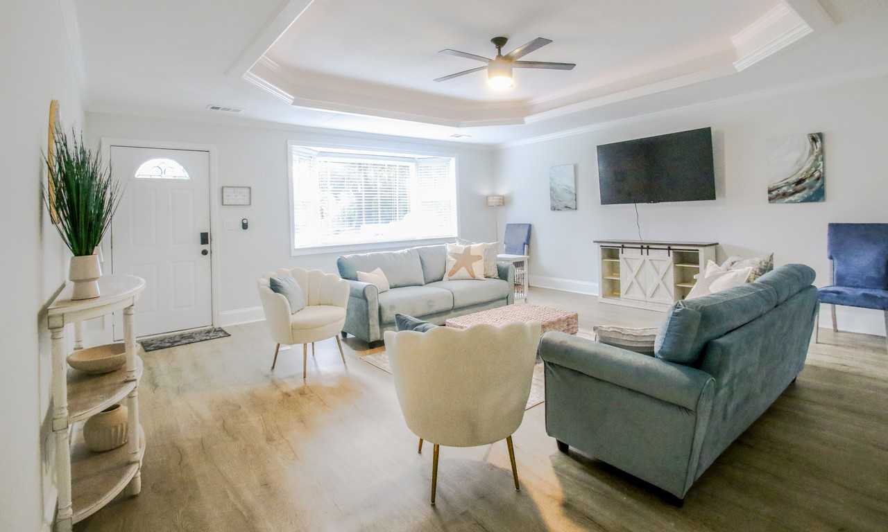 210 Newton Ave #NA - Photo 2 of 42