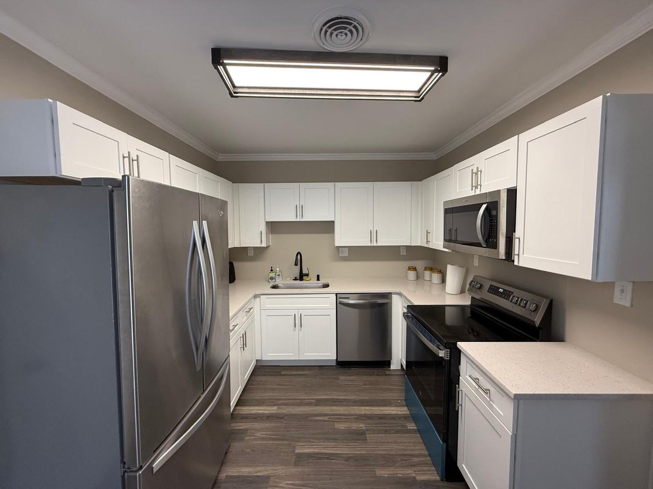 288 Thornton St Sw #NA - Photo 3 of 17