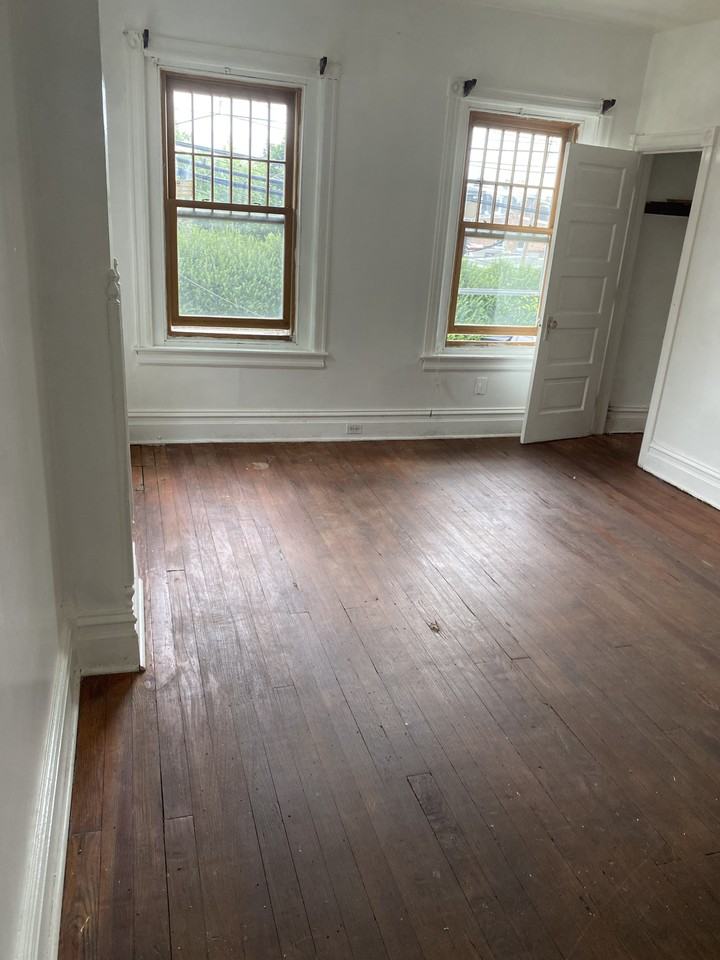 3127 Parkway Blvd #2 - Photo 4 of 18