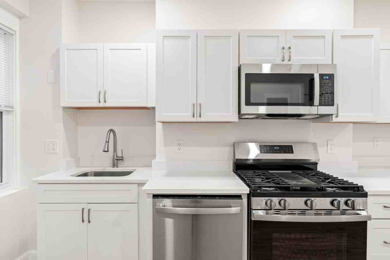 198 Salem Street #2 - Photo 4 of 20