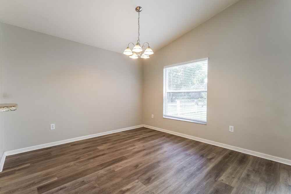 1106 Summer Breeze Dr - Photo 5 of 16