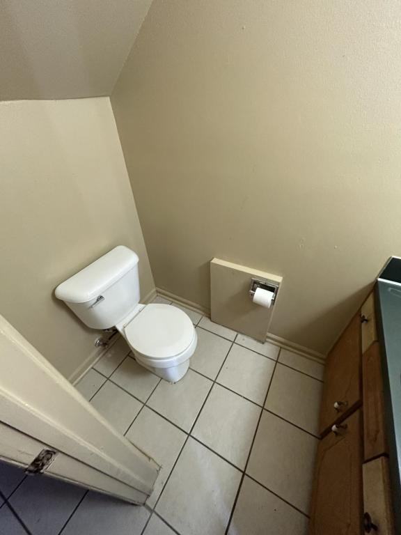 300 W 4th St #5 - Photo 5 of 7