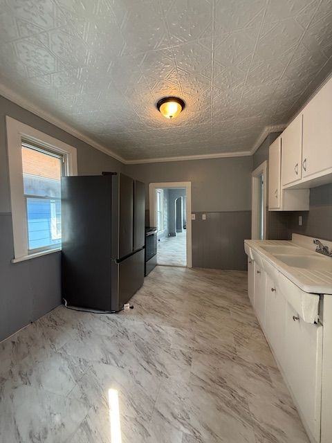 641 E Market St - Photo 3 of 13